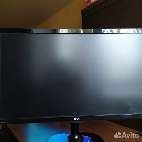 Монитор LG 23