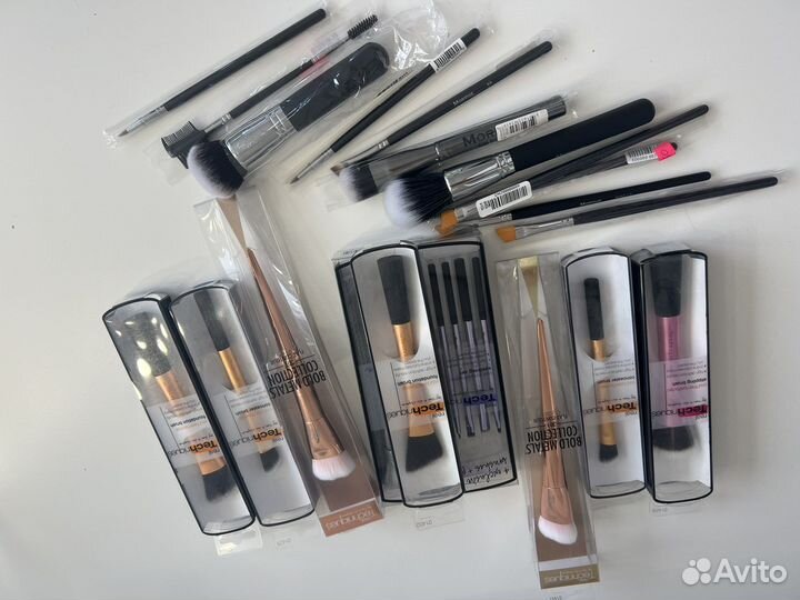 Кисти для макияжа Real Techniques и Morphe