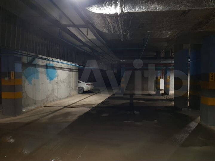 Машиноместо, 14 м²
