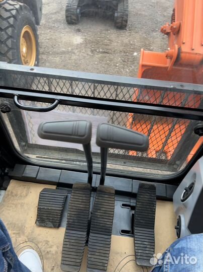 Гусеничный экскаватор Lonking CDM6205, 2023