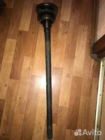 Задняя полуось и карданный вал