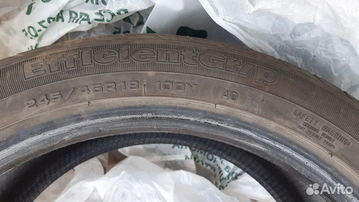 Goodyear EfficientGrip 245/45 R18 100Y