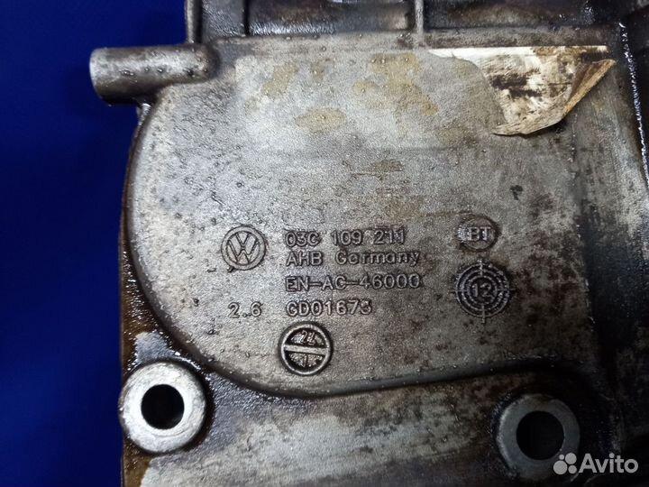 Крышка двигателя передняя Volkswagen Polo V (2009—