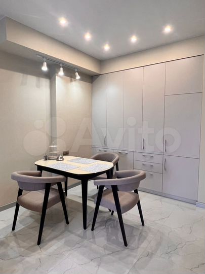 2-к. квартира, 67 м², 5/14 эт.