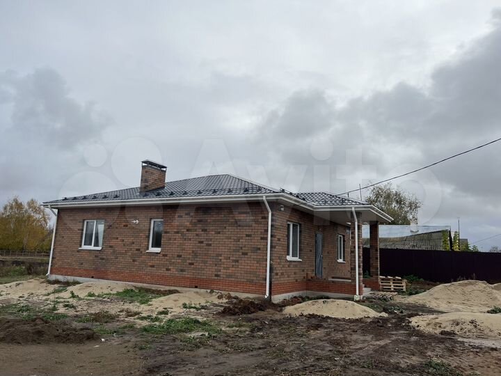 Коттедж 108 м² на участке 11 сот.