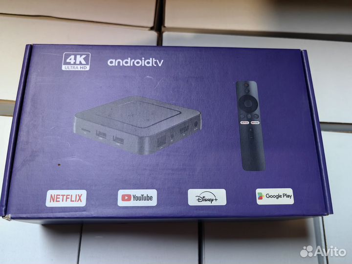 Android TV смарт приставка с голосовым поиском