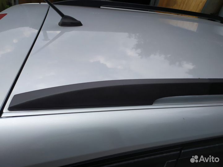 Заглушка рейлинга Renault Laguna 3