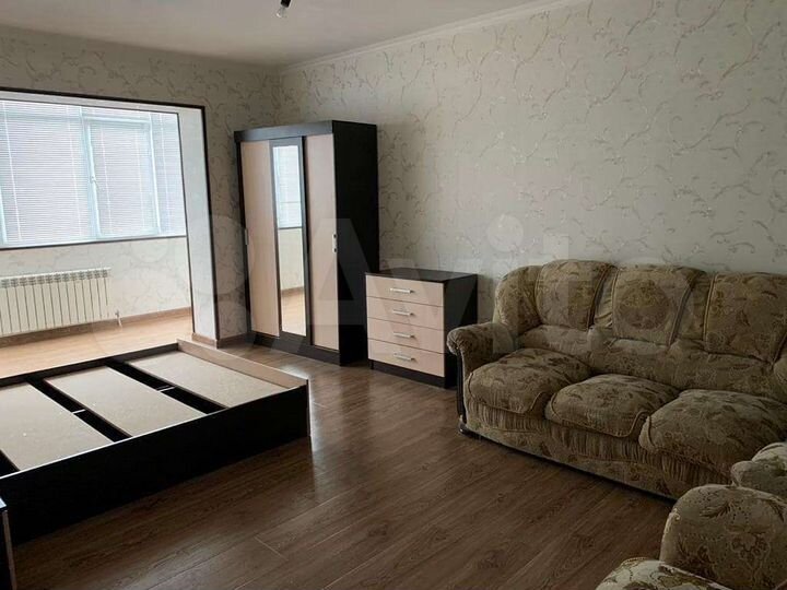 1-к. квартира, 52 м², 6/10 эт.