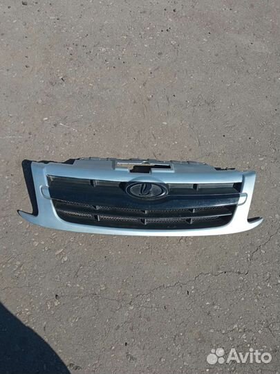 Решетка радиатора гранта