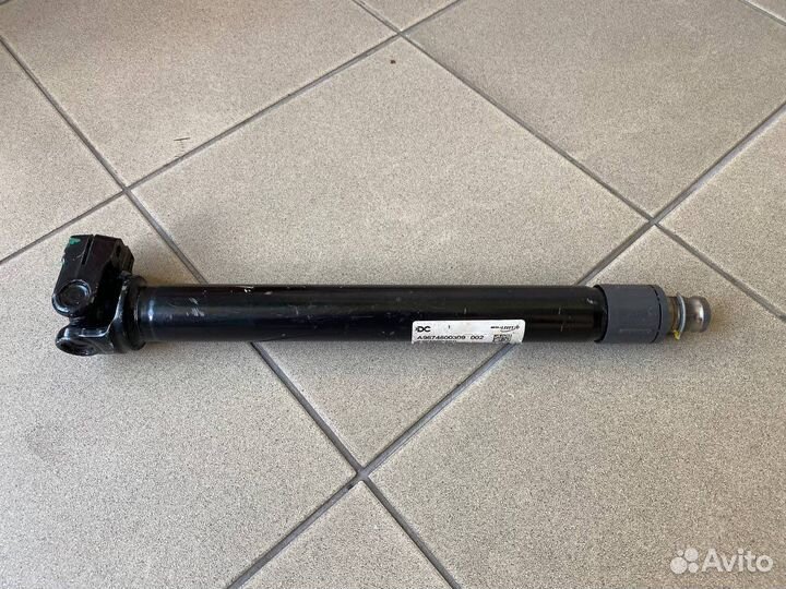 Mercedes Atego рулевой вал