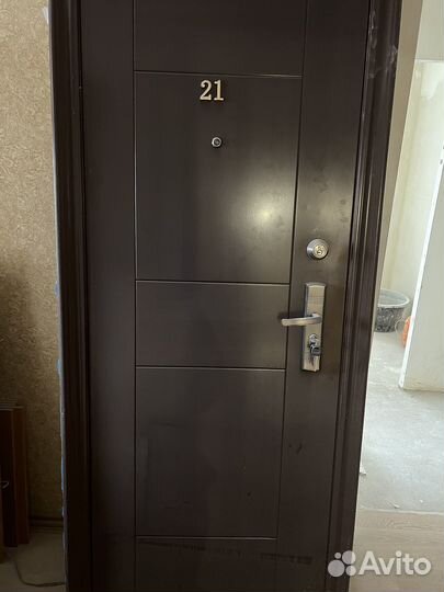 Дверь входная металлическая