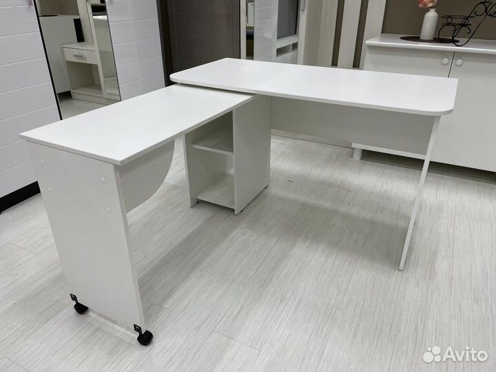 Стол компьютерный