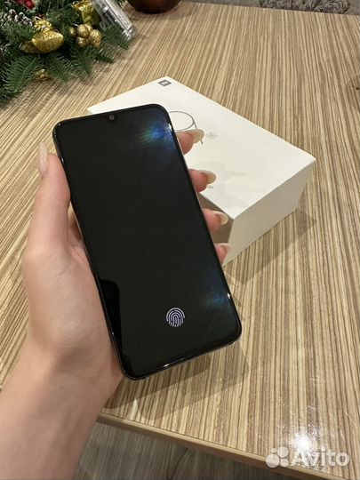 Xiaomi Mi 9 SE, 6/64 ГБ