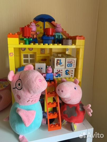 Свинка Пеппа и папа Свин