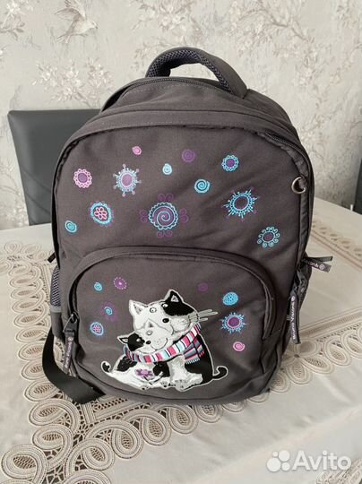 Портфель для девочки новый