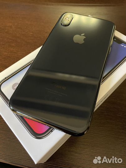 iPhone X, 64 ГБ