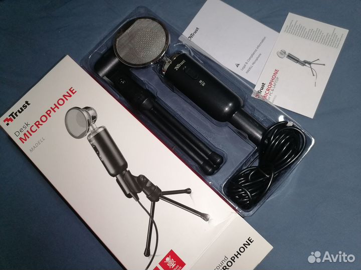 Микрофон Trust Madell Desk черный + usb звук.карта