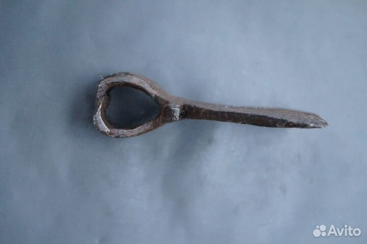 Топор старинный. В ремонт. (214-15)