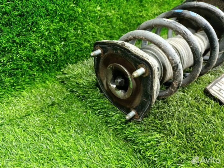 Стойка задняя левая Kia Sportage KM D4EA 2006