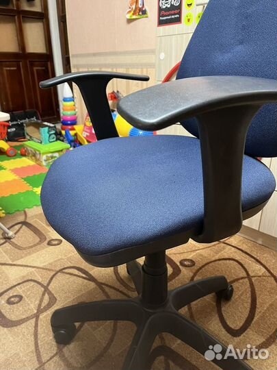 Компьютерное кресло