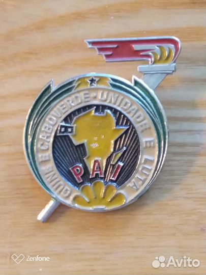 Значки иностранные