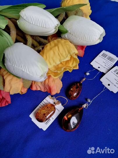Янтарные украшения