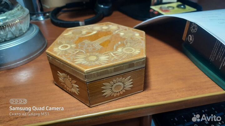 Шкатулка деревянная