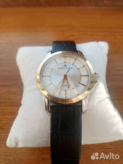 Maurice Lacroix Pontos Date750/18K gold Bezel