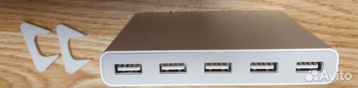 Зарядная станция на 5 USB с питанием для ноутбука