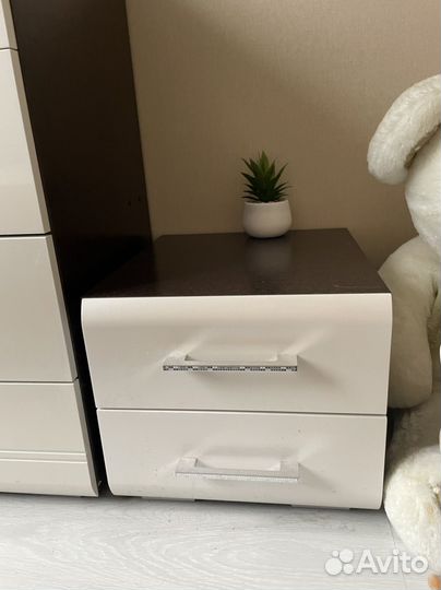 Спальный гарнитур