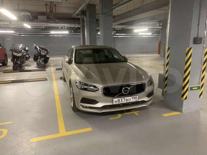 Машиноместо, 14 м²