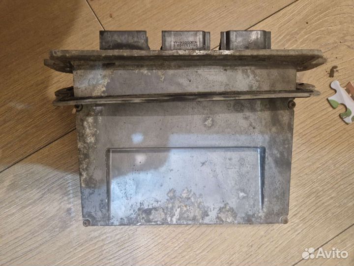 Эбу ford escape 2005 год МКПП 5l8a-12a650-nh