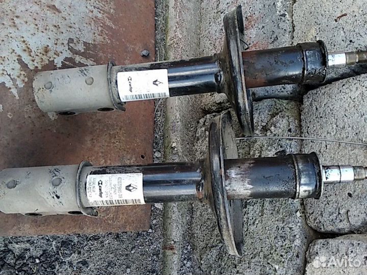 Стойка передняя