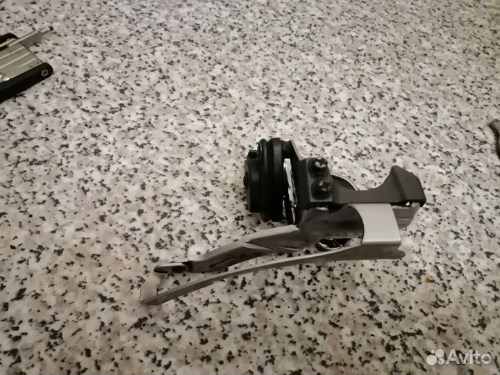 Передний переключатель Shimano alivio