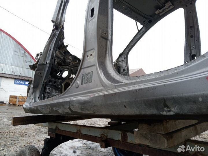 Порог со стойкой левый Hyundai I30 GD 1.4 G4FA 100