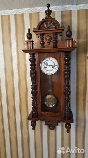 Часы старинные настенные с боем Густав Беккер