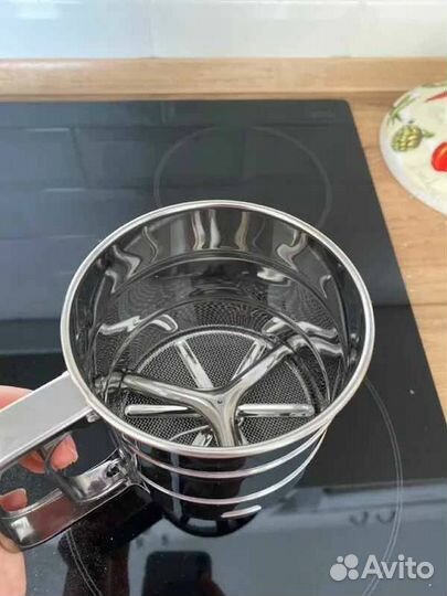 Кружка для просеивания муки диаметр 10 см.Икея