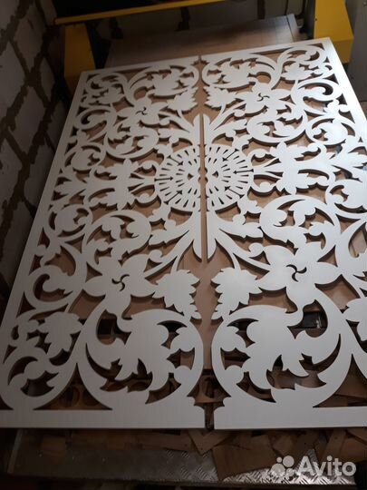 Декоративное панно, перегородка