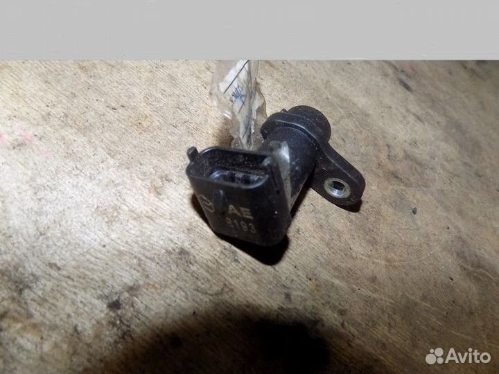 Датчик положения распредвала Astra H / Family 2004