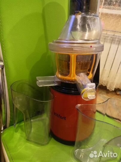 Соковыжималка шнековая kitfort