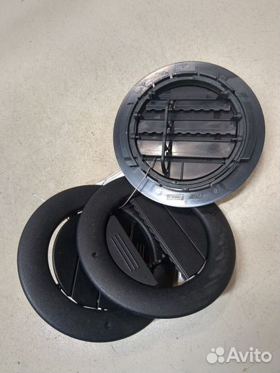 Дефлектор обдува салона левый задний Ford Explorer