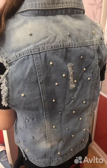 Джинсовая жилетка