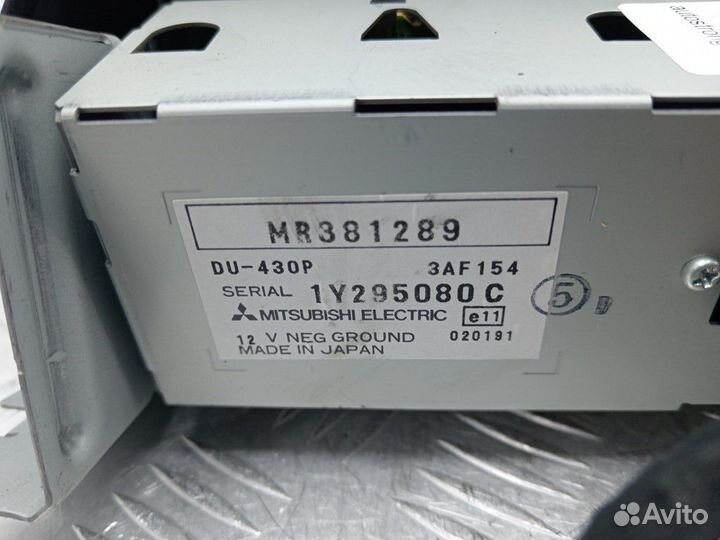 Дисплей компьютера Mitsubishi Space Star 2002