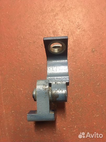 Петля двери Фольксваген Поло седан