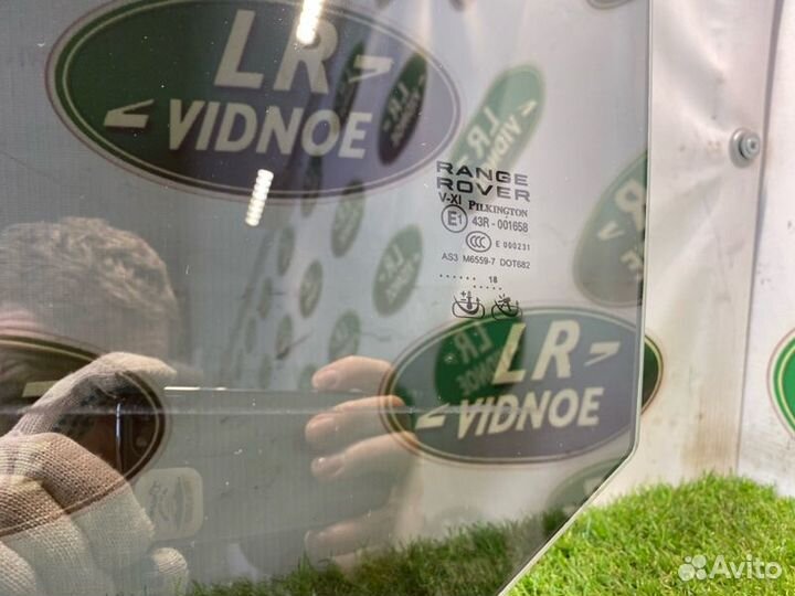 Стекло двери заднее левое Land Rover Range Rover
