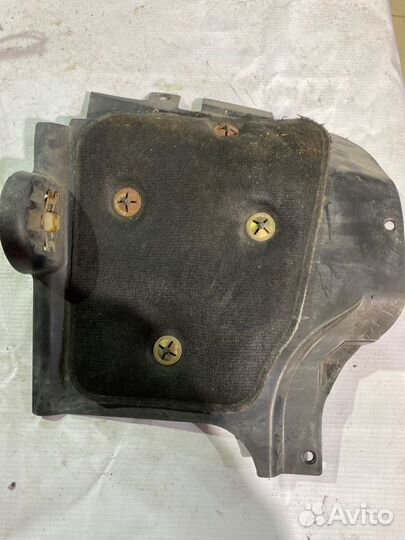 Пыльник (защита) прав. перед. Alfa Romeo