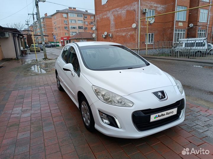 Peugeot 308 1.6 AT, 2011, 165 000 км