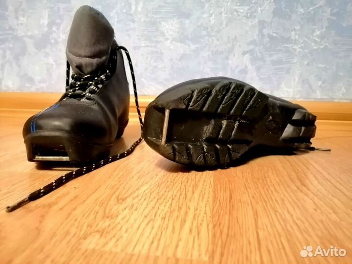 Лыжные ботинки Trek детские (23см по стельке)