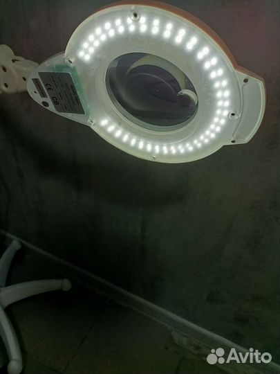 Лампа лупа напольная