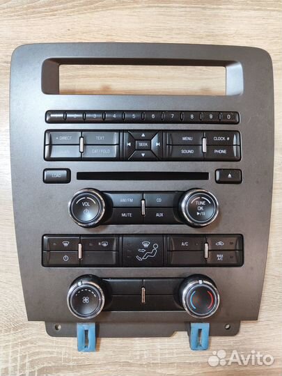 Штатная магнитола Ford Mustang V рестайлинг (2013)